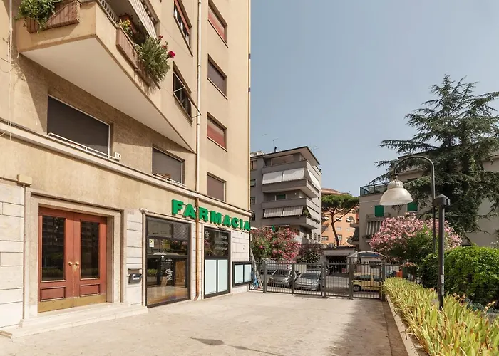 Guesthost - Roomy And Bright With Terrace